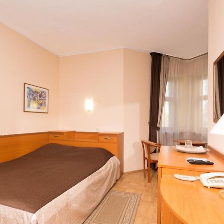 Hotel Zhayvir Kiev Exterior foto